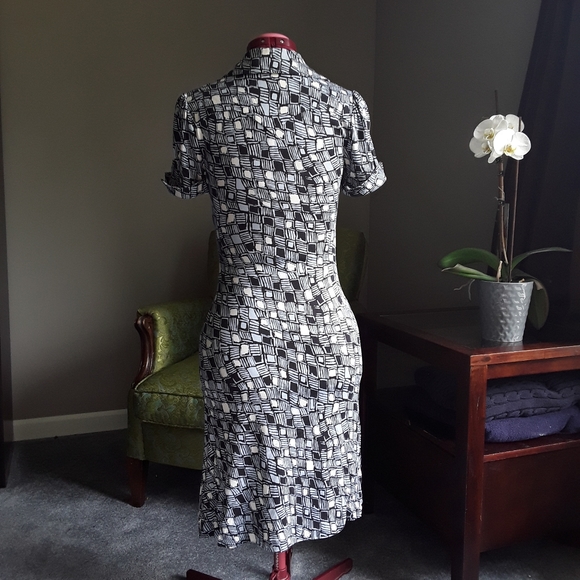 DVF Diane Von Furstenberg 100% silk dress - Picture 5 of 7